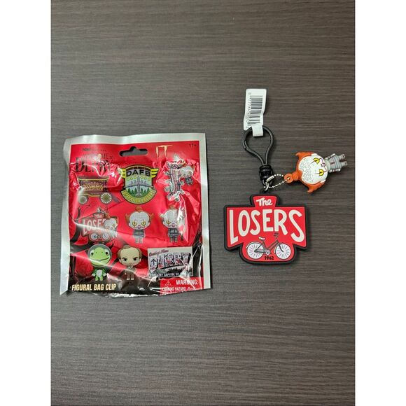 IT Welcome To Derry Figural Bag Clip Keychain - The Loser Badge - Picture 1 of 2